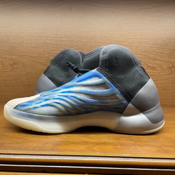 Yeezy QNTM (Quantum) Basket Ball Size 9.5